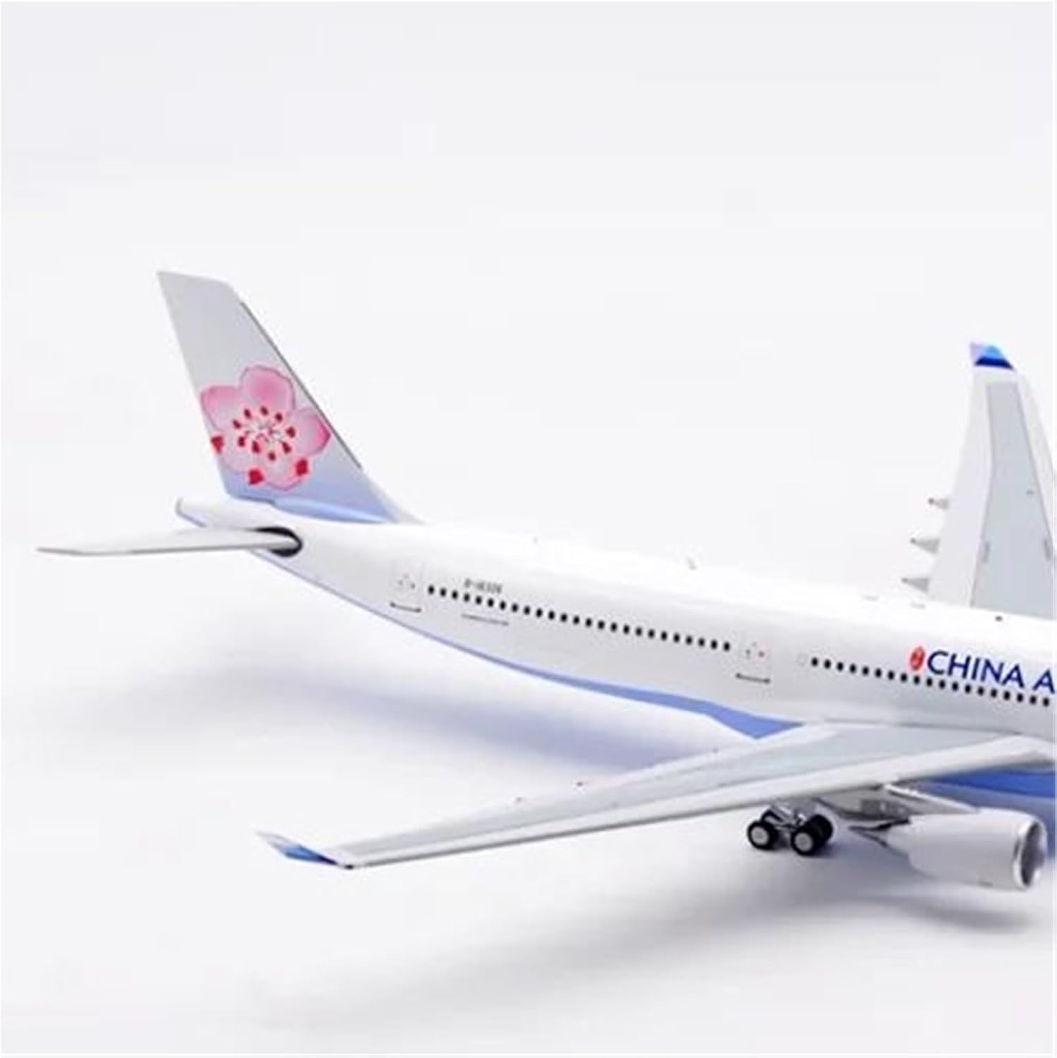 飛行機モデル 中国航空 A330-300 B-18306 航空機合金 1:200 スケール